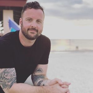 Meet your Posher, Maxwell